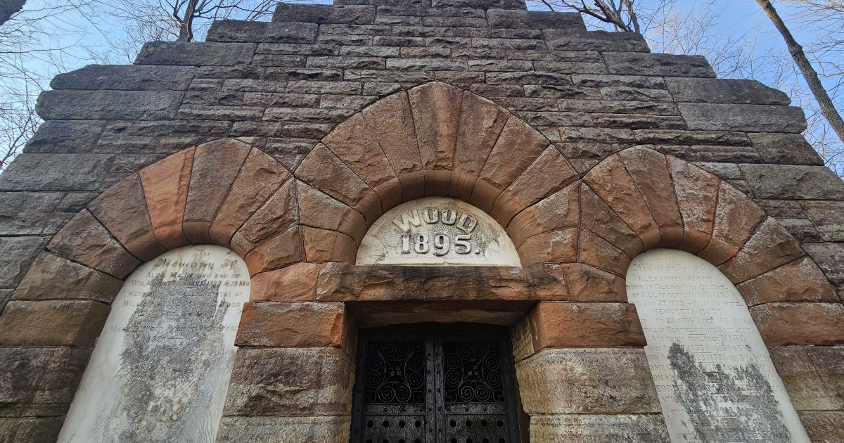 Doors Open Ontario - Wood Mausoleum and Cemetery